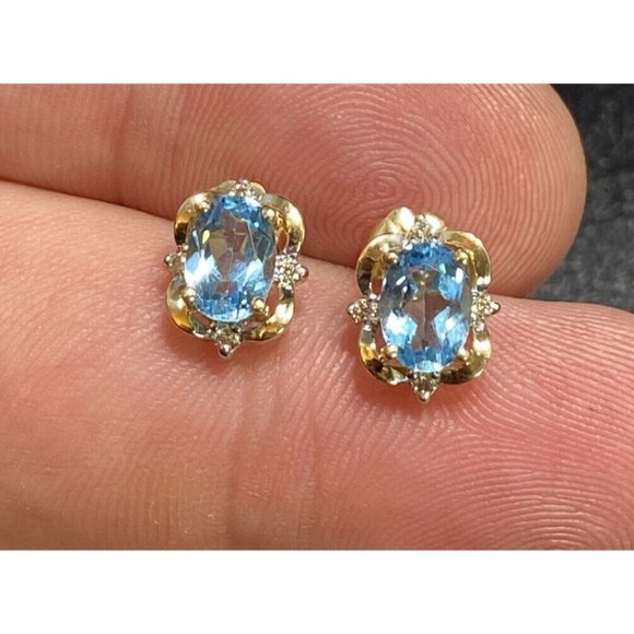 EMA 14k Gold Aquamarine & Diamond Earrings Oval Cut Fine 1/2 in 2.2 Grams - Picture 1 of 7